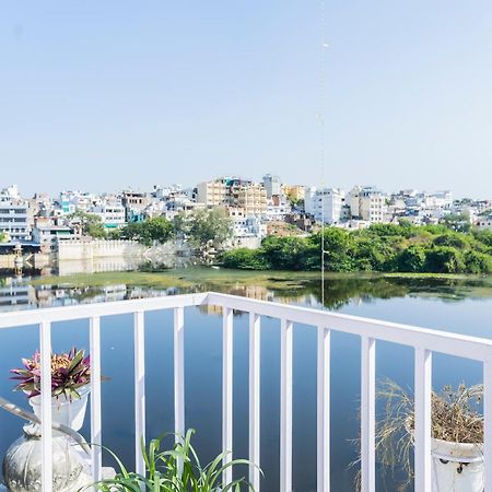 Natural Lake View Hotel Udaipur Dış mekan fotoğraf