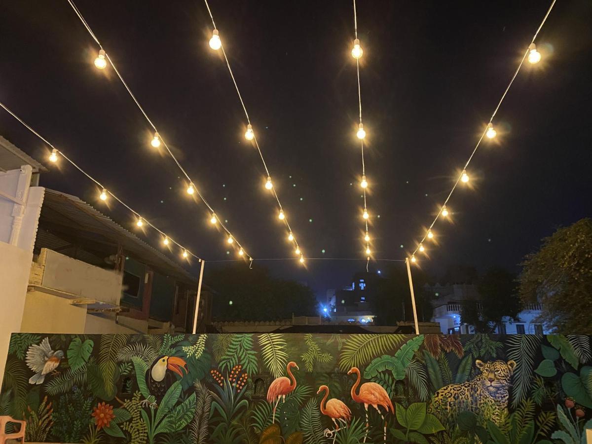 Natural Lake View Hotel Udaipur Dış mekan fotoğraf