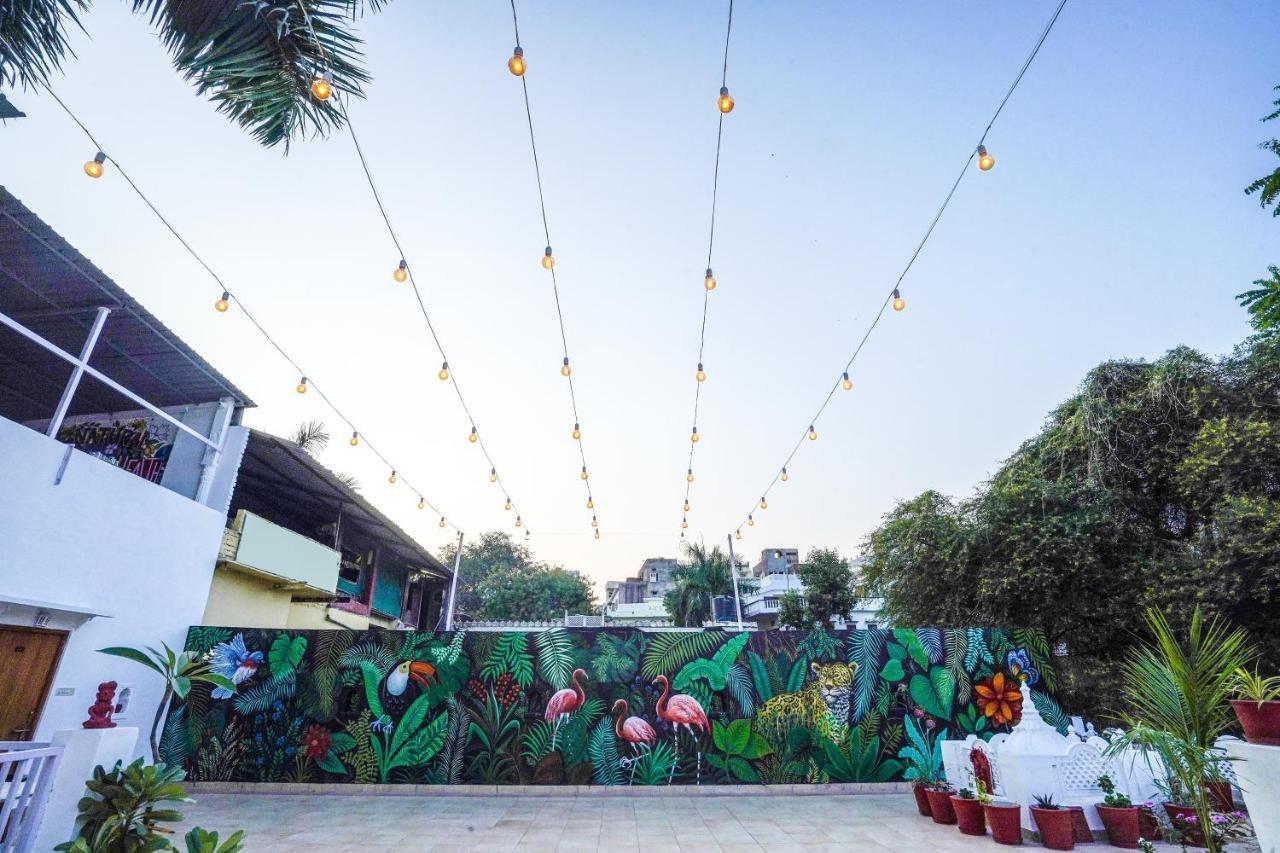 Natural Lake View Hotel Udaipur Dış mekan fotoğraf