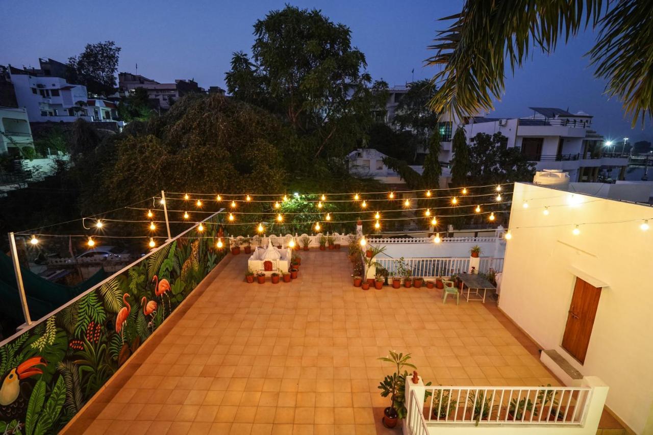 Natural Lake View Hotel Udaipur Dış mekan fotoğraf