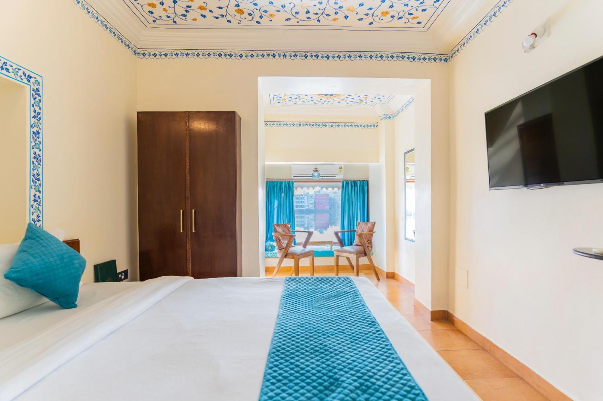 Natural Lake View Hotel Udaipur Dış mekan fotoğraf